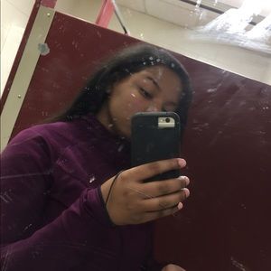 Meet your Posher, Kayla